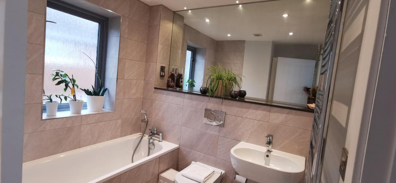 Modern City Centre House With Free Parking Canterbury Zewnętrze zdjęcie