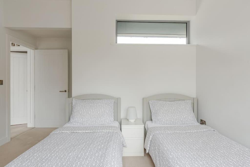Modern City Centre House With Free Parking Canterbury Zewnętrze zdjęcie