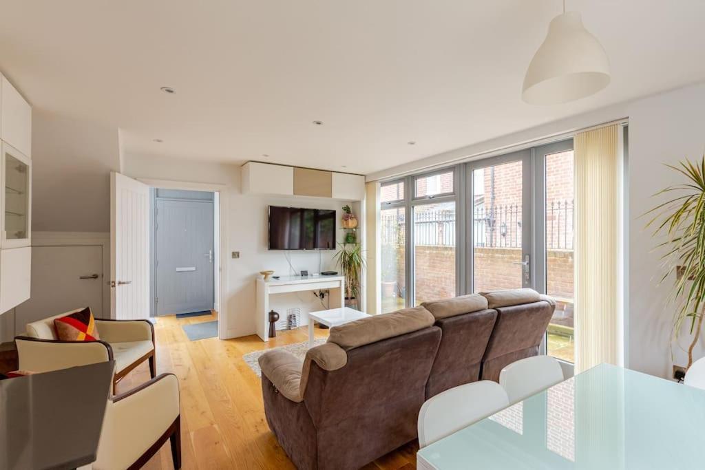 Modern City Centre House With Free Parking Canterbury Zewnętrze zdjęcie