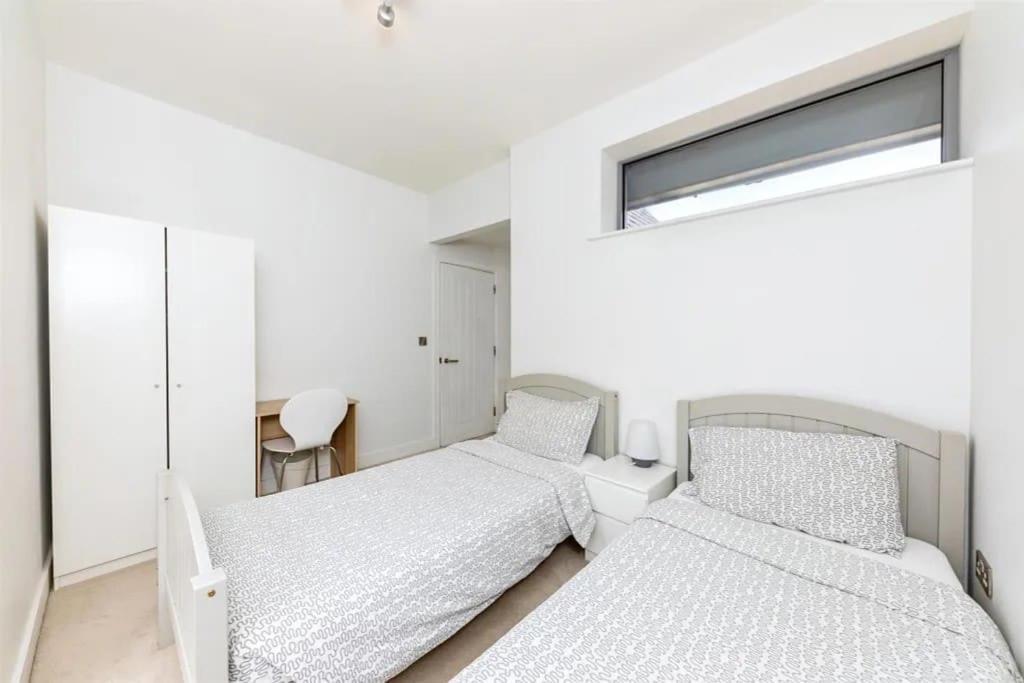 Modern City Centre House With Free Parking Canterbury Zewnętrze zdjęcie