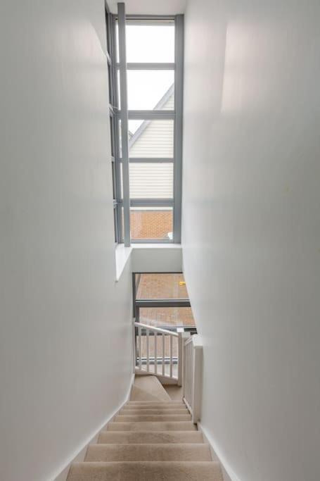 Modern City Centre House With Free Parking Canterbury Zewnętrze zdjęcie